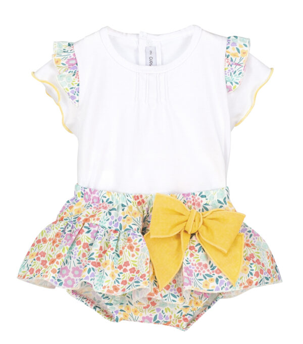 What an refreshing little outfit this baby girls two piece romper set is with its beautiful spring bouquet print design. The white pleated blouse has a layered capped short sleeve with floral print and trimmed in a beautiful yellow. The bloomers have a adorable ruffled shirt design with a colorful print and large yellow bow. 100% cotton What an refreshing little outfit this baby girls two piece romper set is with its beautiful spring bouquet print design. The white pleated blouse has a layered capped short sleeve with floral print and trimmed in a beautiful yellow. The bloomers have a adorable ruffled shirt design with a colorful print and large yellow bow. 100% cotton Made in Spain Size 1m, 3m, 6m, sold by Alz's Baby Boutique