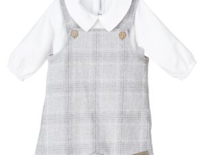 This is such a handsome two piece set for your baby boy! Comes with a white long sleeve, pointed collar top and a gray and white tartan print short overalls with wooden button details. 100% cotton Made in Spain Size- 1m Sold by Alz's Baby Boutique