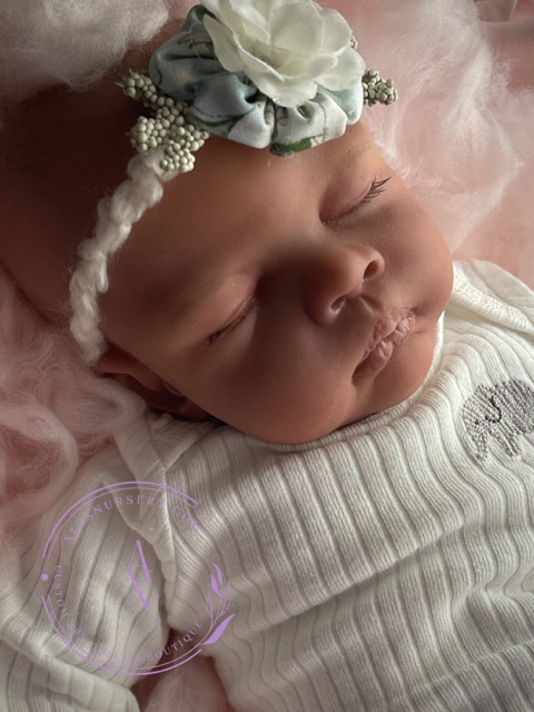 LE Roisin sculpt by Jamie Lynn, brought to life by Ginger Kelly with Alz's Nursery