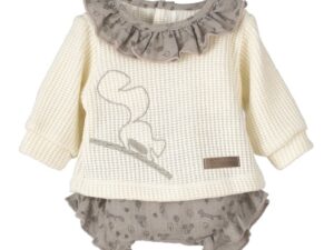 This is an absolutely adorable baby girls two piece romper set! Features a cream colored blouse with ballooned long sleeves with the cutest squirrel design. The neck line is trimmed with a tan colored printed ruffle. Comes with a matching pair of bloomers with ruffled legs 50%Visco 27%Nylon 23%Polyester Made in Spain Size- 1m, 3m Sold by Alz's Baby Boutique